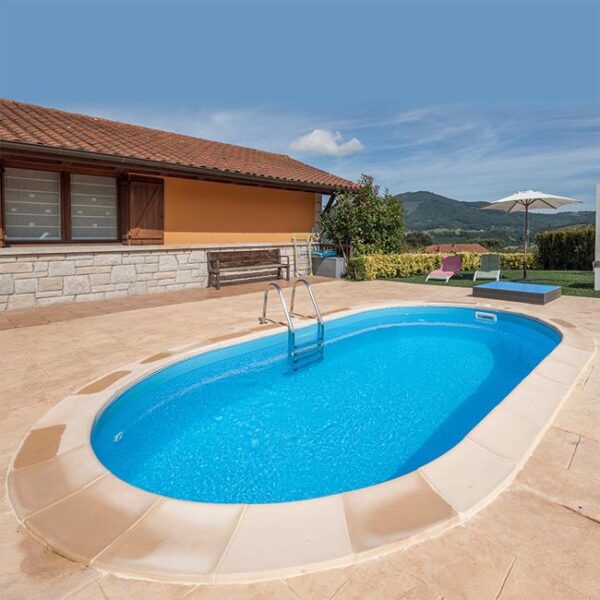imagen piscina enterrada ovalada de GRE