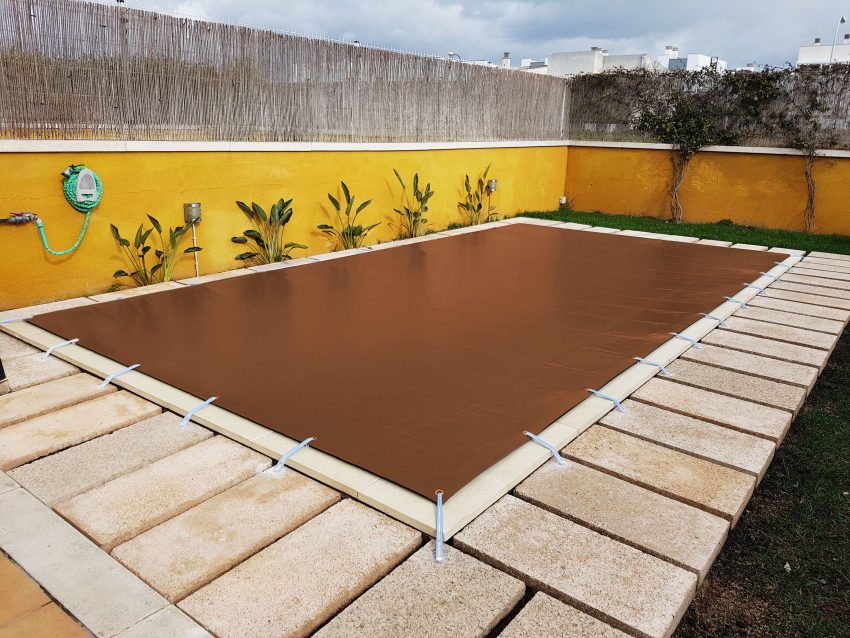 cubierta de PVC marron