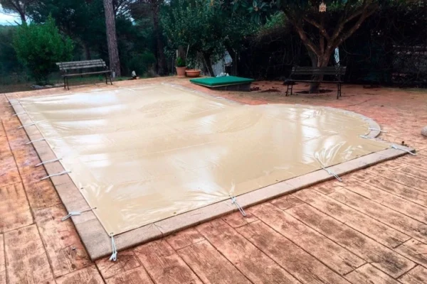 Cubierta de Invierno de protección de 650gr/m2 (crema) de medidas: 6,60m x 3,65m